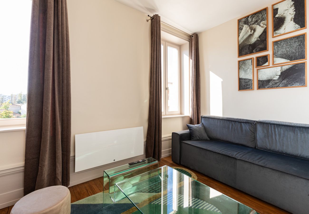 Appartement à Lyon - Smartstay Acqueducs - Point-du-Jour