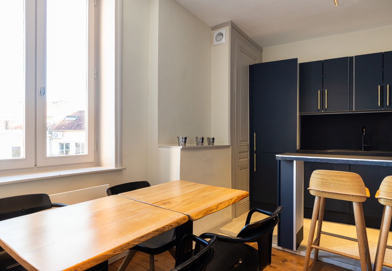 Appartement à Lyon - Smartstay Acqueducs - Point-du-Jour