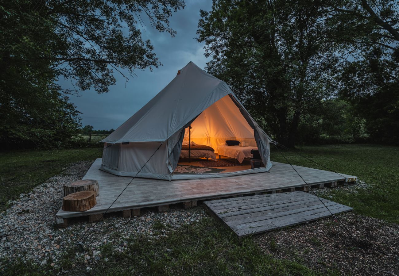 Appartement à Genouilleux - Campement aux rêves - Tente Luna