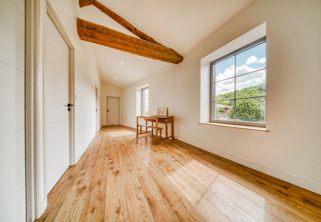 Maison à Theizé - Smartstay - Maison en  Calade avec piscine
