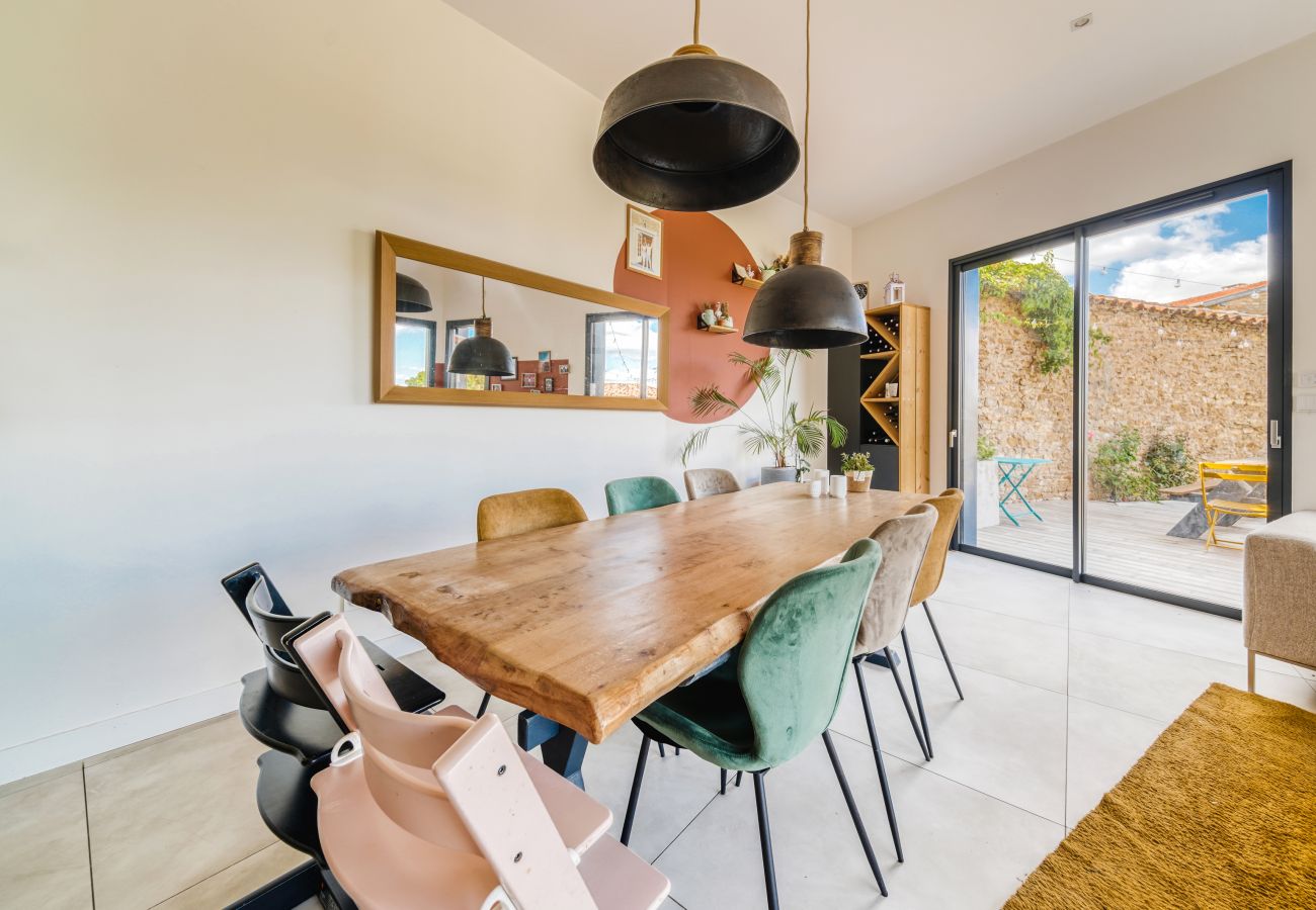 Maison à Theizé - Smartstay - Maison en  Calade avec piscine