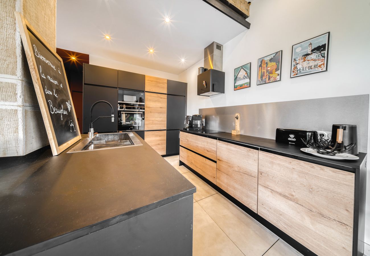 Maison à Theizé - Smartstay - Maison en  Calade avec piscine