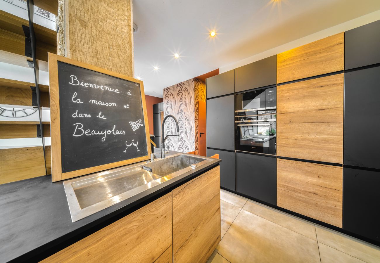 Maison à Theizé - Smartstay - Maison en  Calade avec piscine