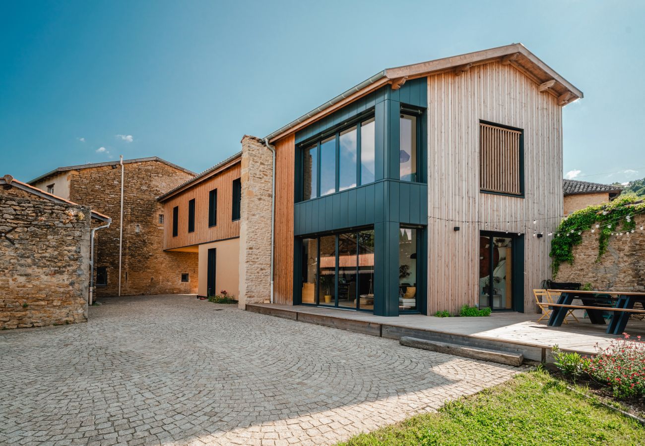 Maison à Theizé - Smartstay - Maison en  Calade avec piscine