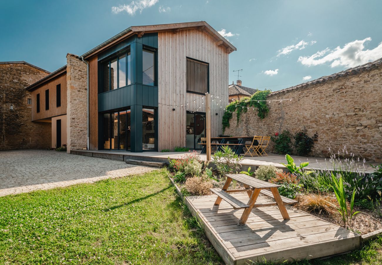 Maison à Theizé - Smartstay - Maison en  Calade avec piscine