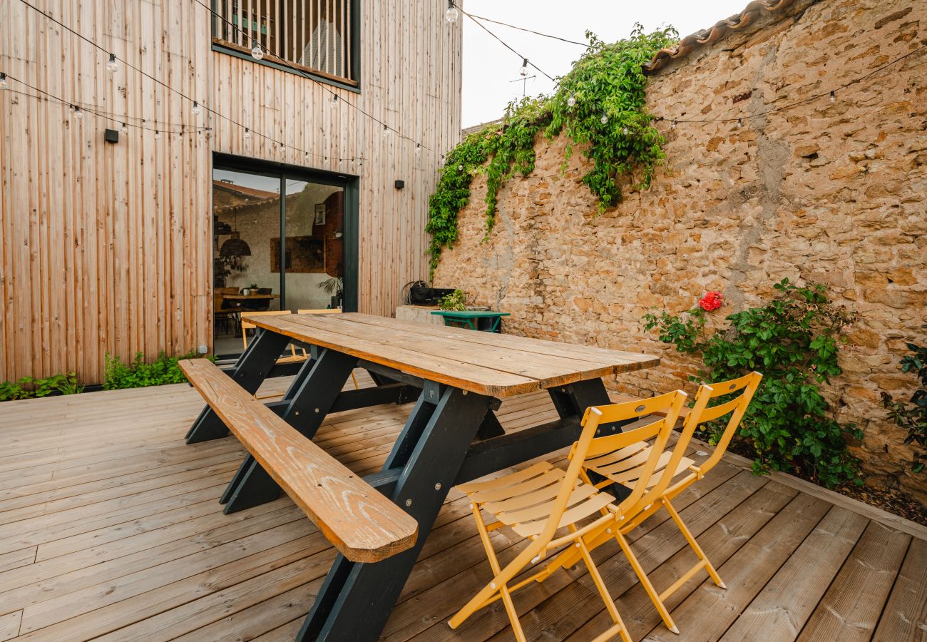 Maison à Theizé - Smartstay - Maison en  Calade avec piscine