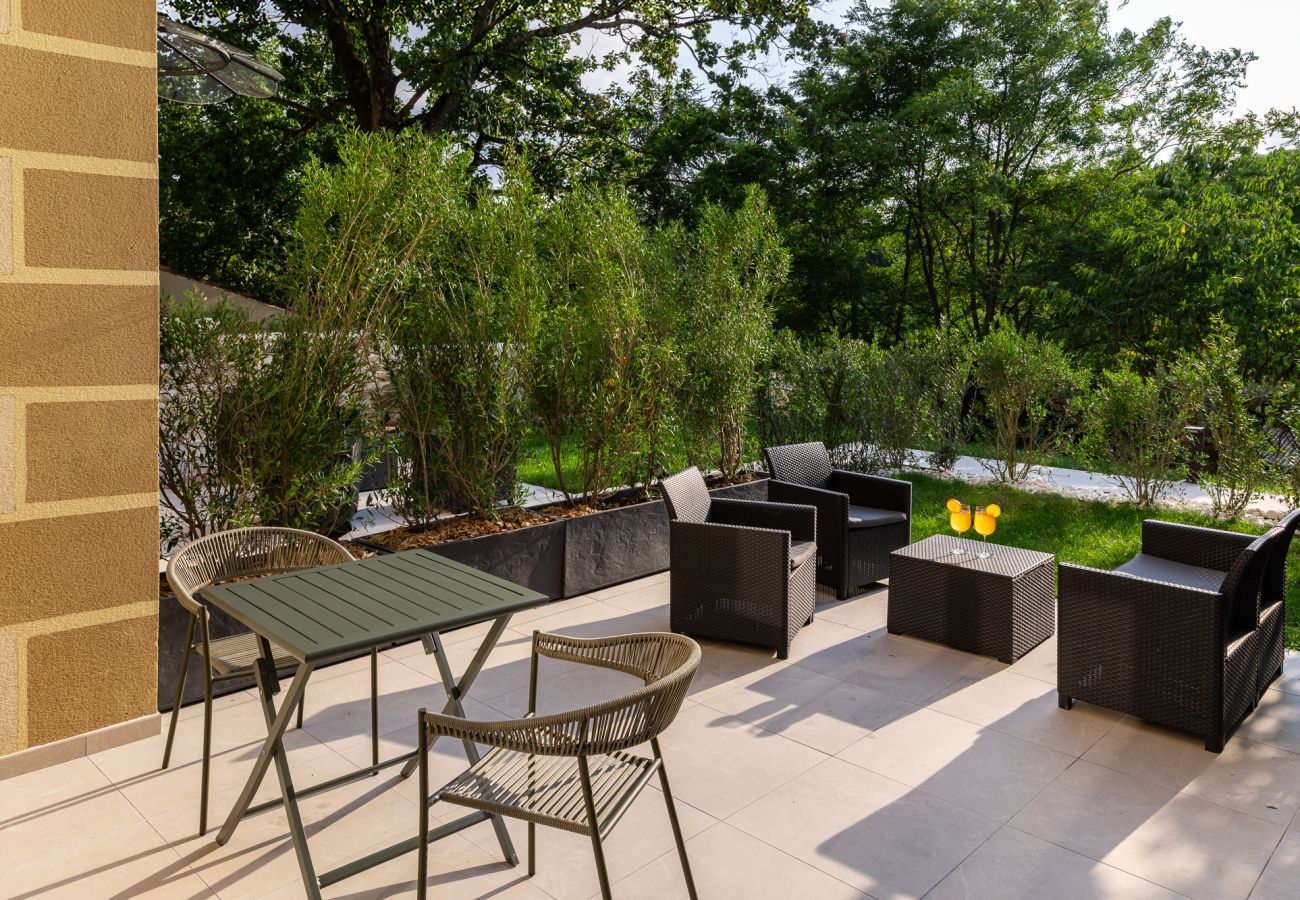 Appartement à Saint-Cyr-au-Mont-d´Or - Hausman Suites - Appart Hotel N°1