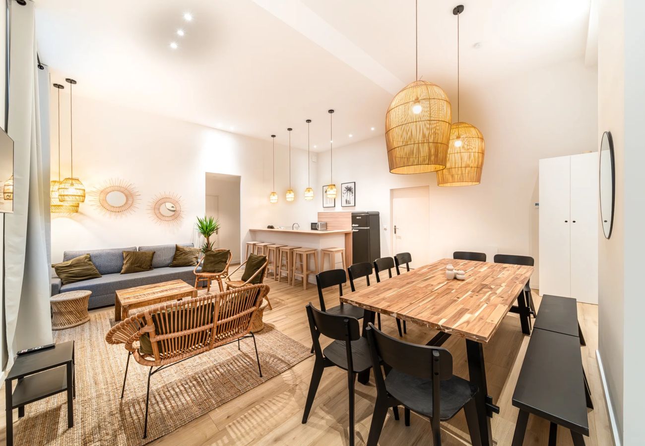 Appartement à Lyon - Smartstay - Suites Opéra Barbara 3BDS/8PAX
