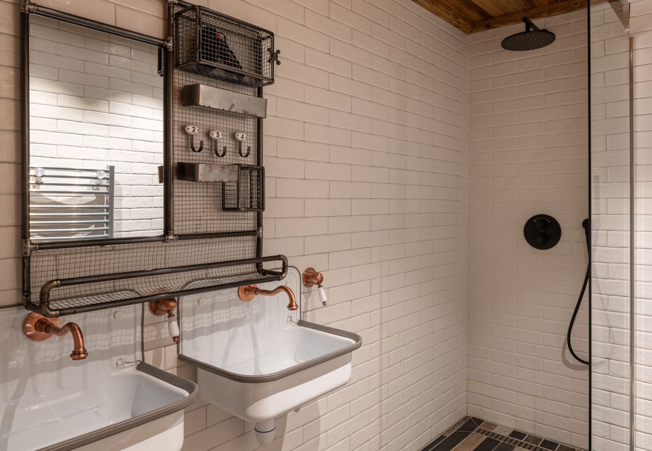 Chalet à Tignes - Black Diamond - Chalet Raven · 8 chambres / 18 p