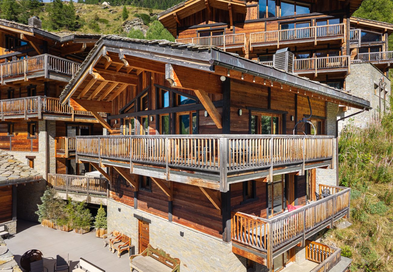 Chalet à Tignes - Black Diamond - 36 Chambres - 82 p