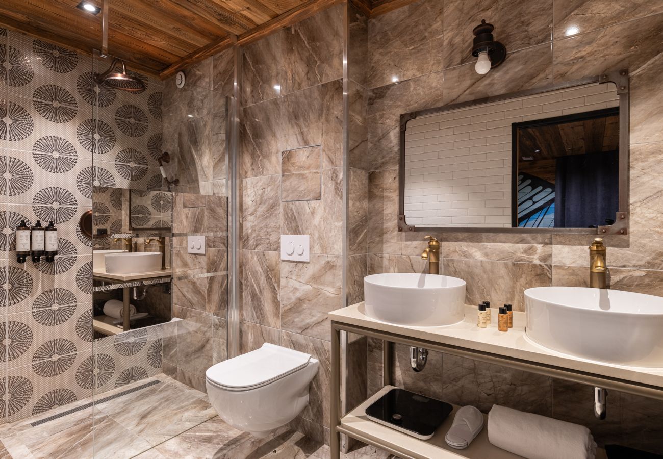 Chalet à Tignes - Black Diamond - 36 Chambres - 82 p
