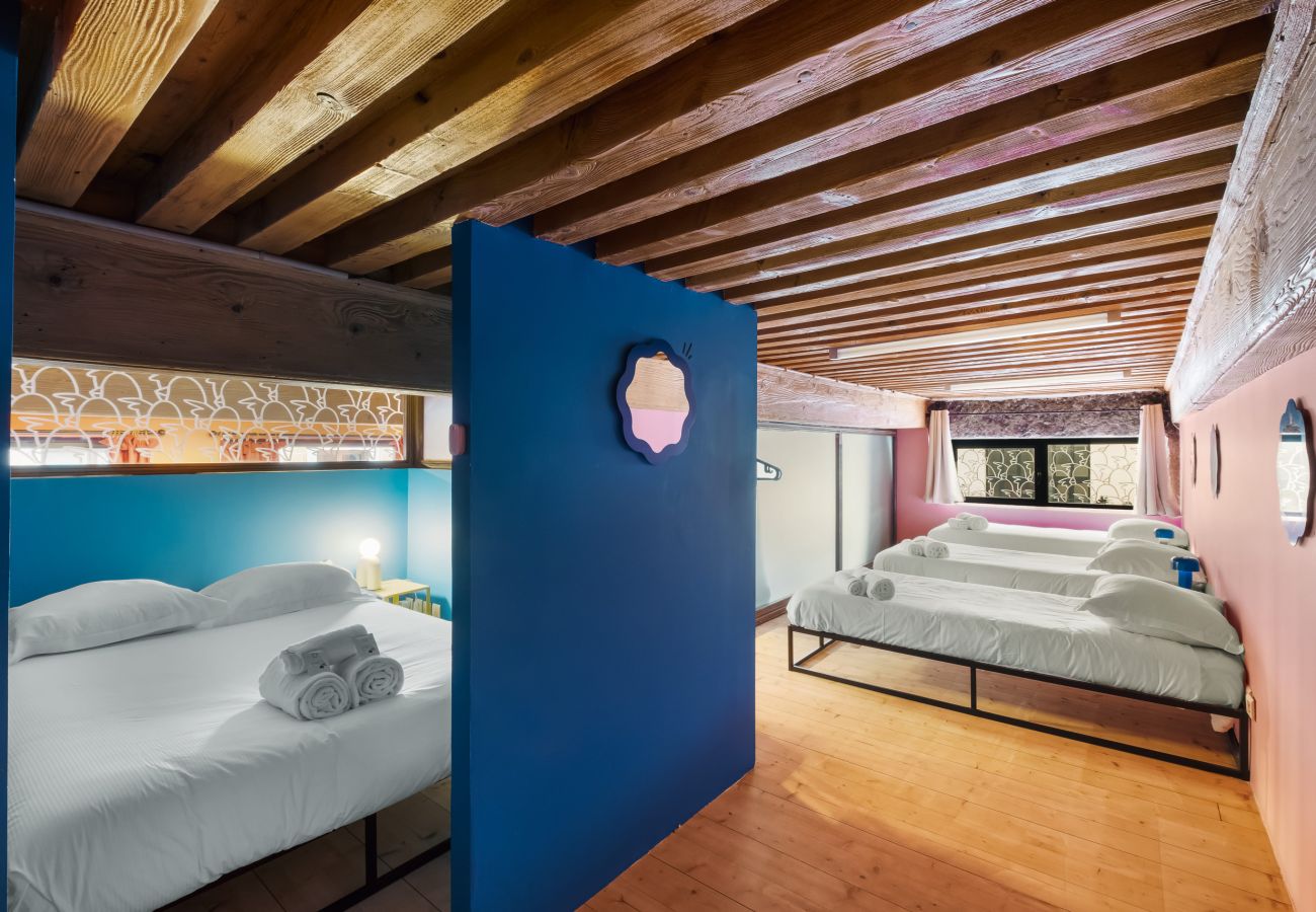 Appartement à Lyon - SmartStay Bird Family - X Rousse 